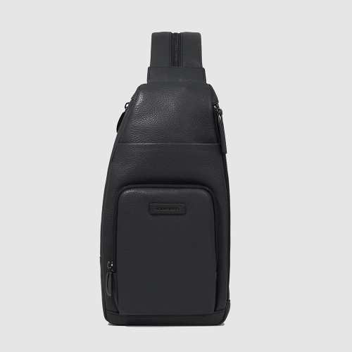 Рюкзак с одной лямкой на молнии Piquadro CA5577MOS/N кожаный черный36 X 18 X 6 см