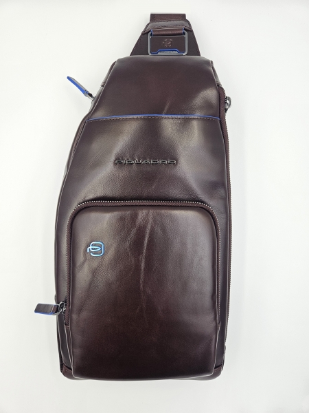 Рюкзак с одной лямкой Piquadro CA5577B2/MO кожаный коричневый Blue Square 36 x 18 x 6 см